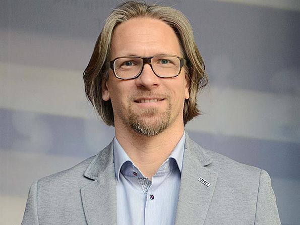 Dr. Armin Mölk - NetzwerkpartnerInnen DIEBERATERINNEN Dr. Armin Mölk - NetzwerkpartnerInnen DIEBERATERINNEN